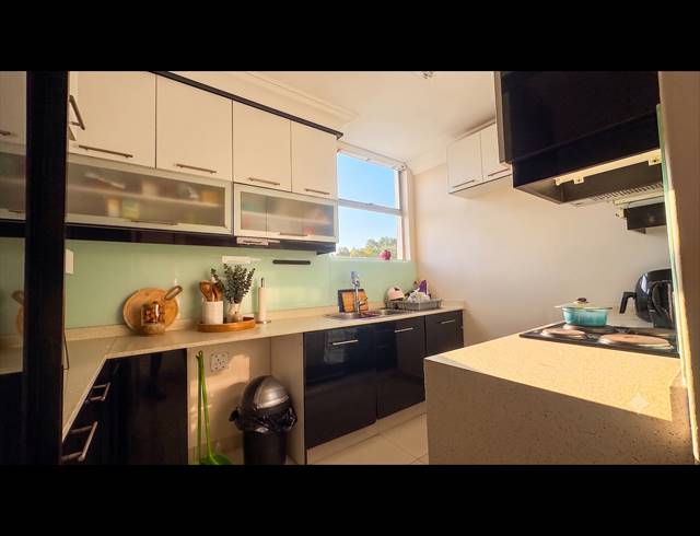 3 BEDROOM APARTMENT FOR SALE IN MORNINGSIDE